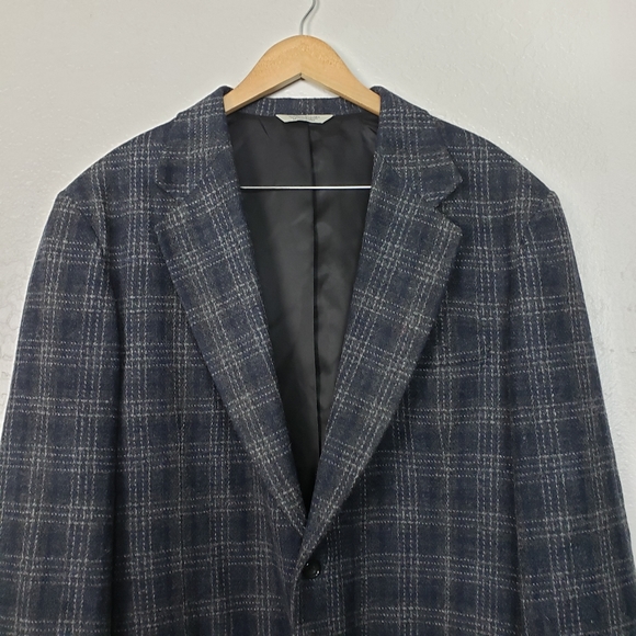 Eddie Bauer Wool Plaid Suit Jacket Size 46T - Picture 3 of 8
